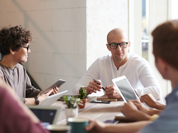 A global pharma leader - people in a meeting